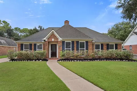 2022 Hillside Oak Ln, Houston, TX 77062