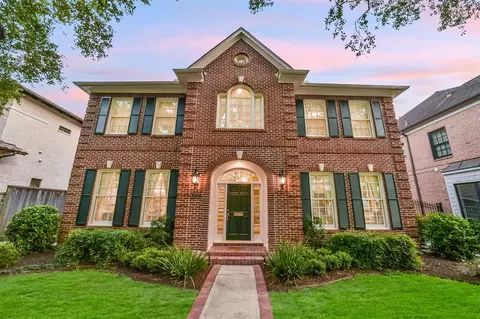 3737 Robinhood St, West University Place, TX 77005