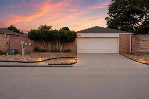 8319 Wind Veil Dr, Houston, TX 77040
