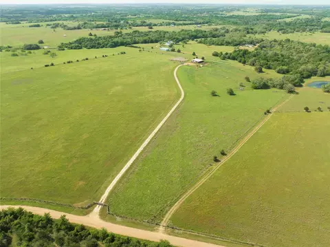 1162 County Road 234b, Hallettsville, TX 77964