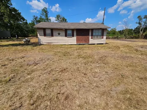 450 E Main St, Marquez, TX 77865 photo 1