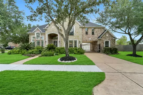 11802 Seagrove Dr, Pearland, TX 77584