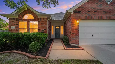 18710 Condrey Ct, Tomball, TX 77377