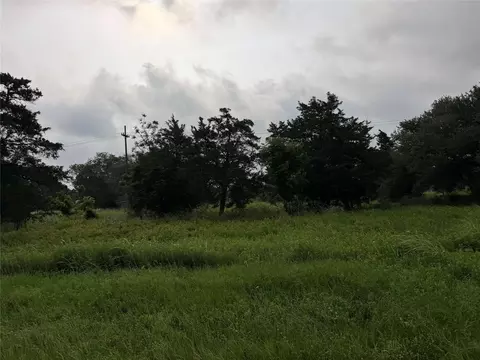 2702 14th, Hempstead, TX 77445 photo 3