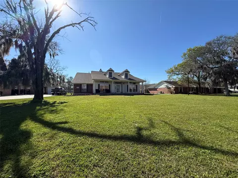 509 Pecan Loop Dr, Baytown, TX 77523