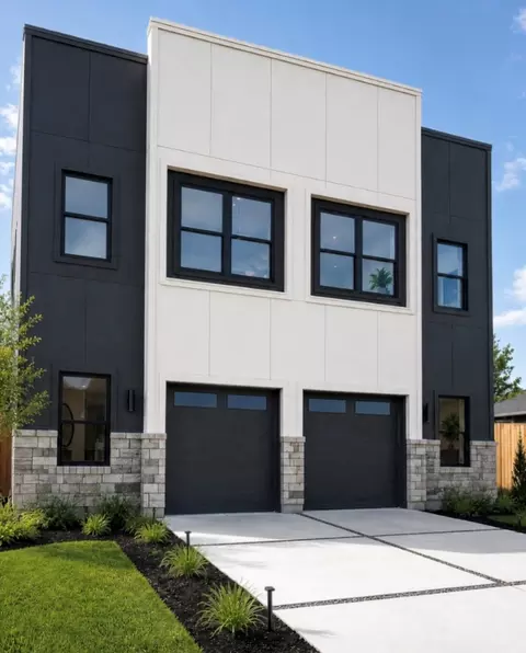 110 Frawley St #A/B, Houston, TX 77009