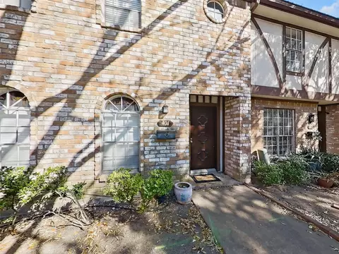 8101 Amelia Rd #404, Houston, TX 77055