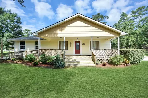 15443 W Loop Dr, Plantersville, TX 77363
