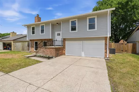 11330 Raven View Dr, Houston, TX 77067