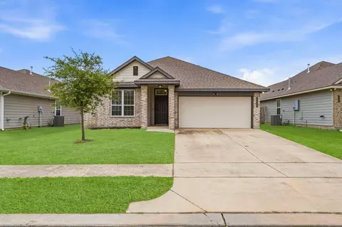 1030 Bending Trail Dr, Tomball, TX 77375
