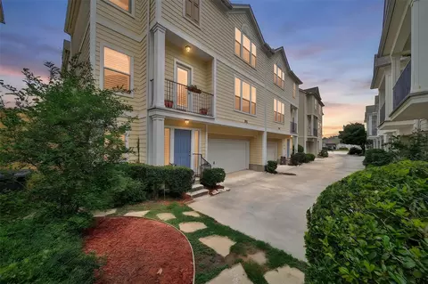 1612 W 25th St, Houston, TX 77008