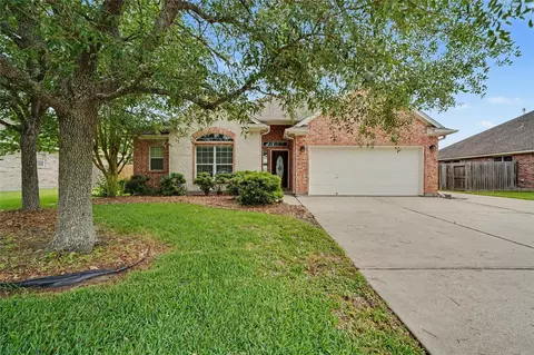 31 Prairie Knoll Dr, Santa Fe, TX 77510