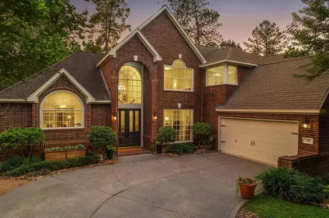 15 Woodmere Pl, Spring, TX 77381