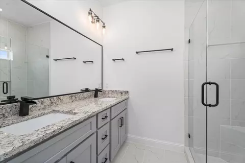 Bath - 11498 Durant Dr, Conroe, TX 77306 photo 6 of 7