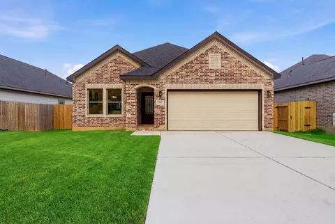 1105 W Lyle St, Cleveland, TX 77327