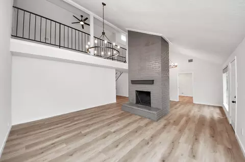 718 Land Grant Dr, Richmond, TX 77406