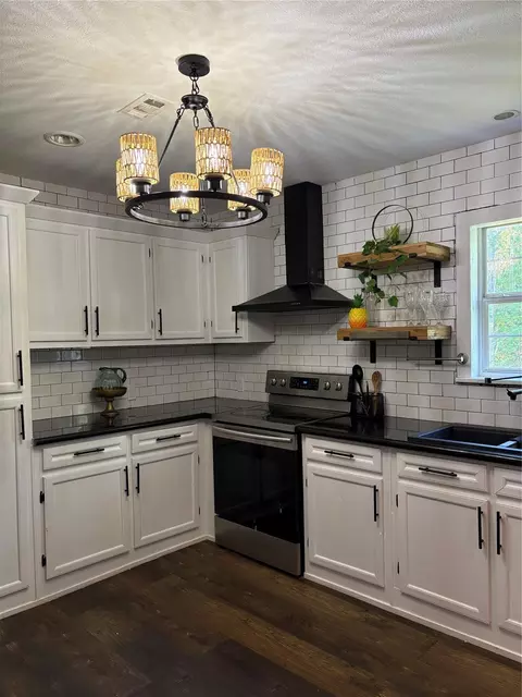 51 N Winter Crk, Cleveland, TX 77328