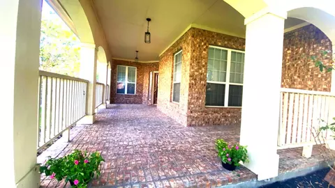 12203 Hidden River Ln, Pearland, TX 77584