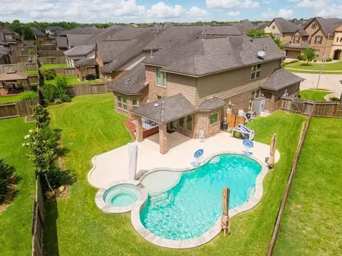 2964 Jade Springs Ln, Pearland, TX 77584