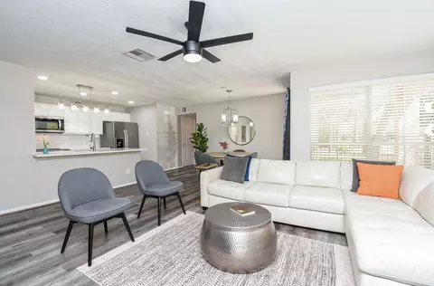 8051 Bay Branch Dr #112, The Woodlands, TX 77382