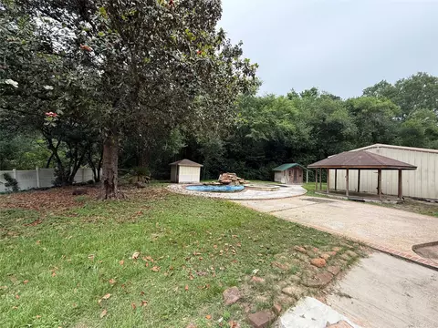 Exterior - 14275 Five Guinea Ln, Conroe, TX 77302 photo 5 of 8