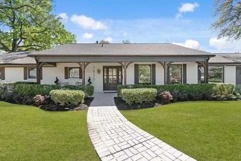 7525 Middlewood St, Houston, TX 77063