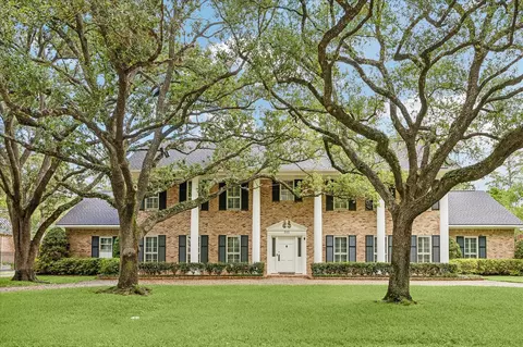 515 Hunterwood Dr, Houston, TX 77024