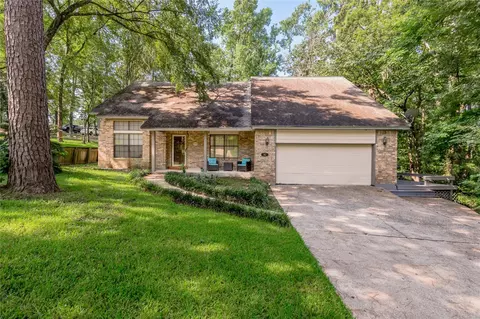 61 Harbor Run Dr, Coldspring, TX 77331