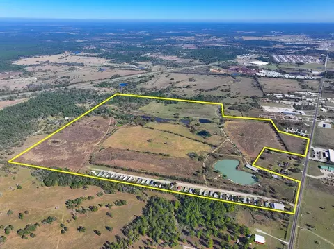 1658 State Highway 75 N, Huntsville, TX 77320