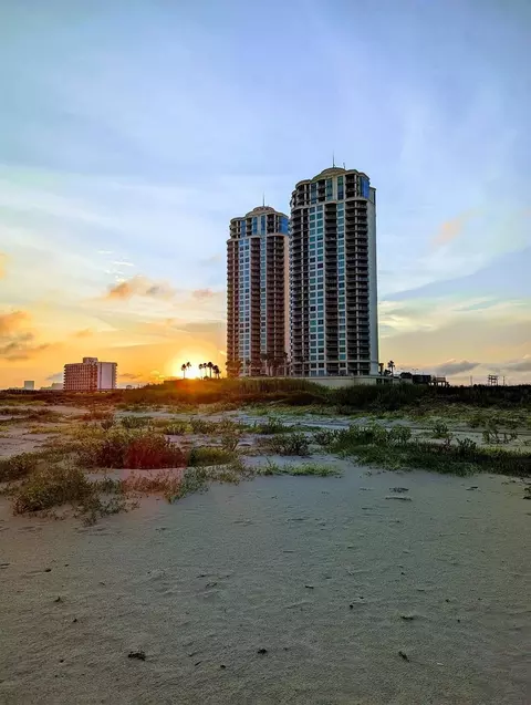 801 E Beach Dr #BC0612, Galveston, TX 77550