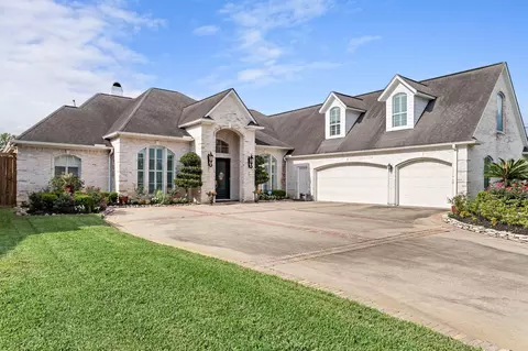 4210 Brownstone Dr, Beaumont, TX 77706