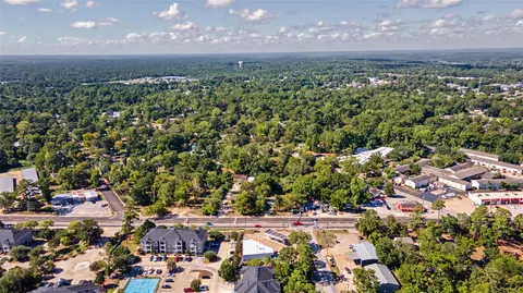 3002 Sam Houston Ave, Huntsville, TX 77340
