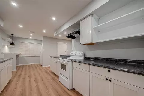 Kitchen - 23131 Earlmist Dr, Spring, TX 77373 photo 7 of 7