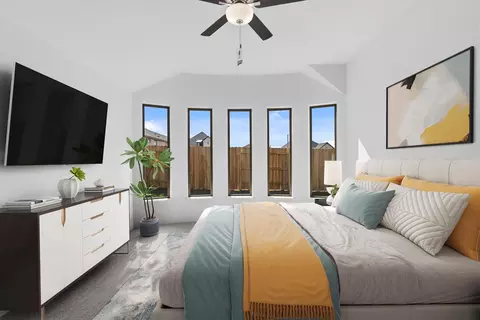 Bedroom - 10271 Bluegill Crest Dr, Willis, TX 77318 photo 3 of 4