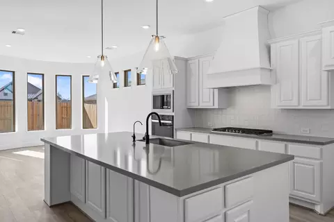 Kitchen - 10271 Bluegill Crest Dr, Willis, TX 77318 photo 4 of 5
