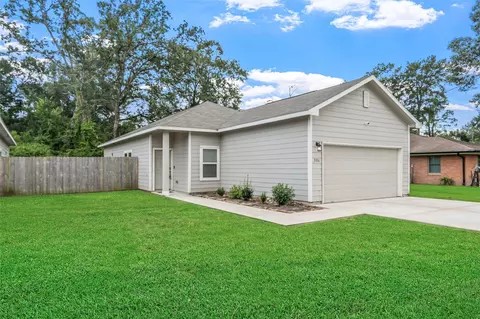306 Helen St, Cleveland, TX 77328