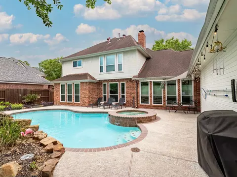 14706 Sandy Creek Dr, Houston, TX 77070