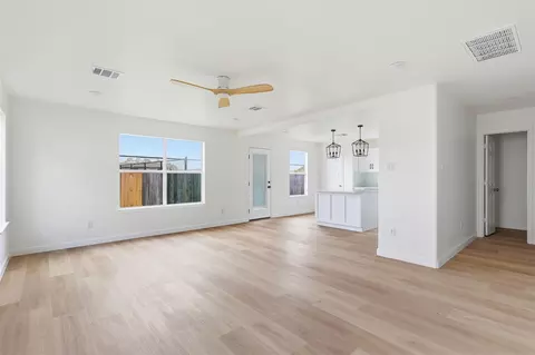 915 Redcrest Springs Ct, Houston, TX 77073