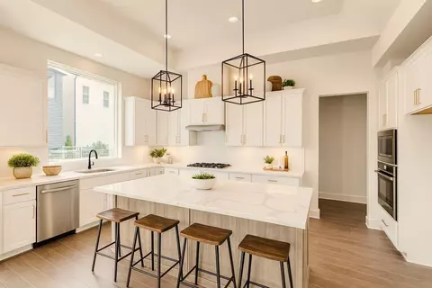 9849 Mocking Bird Hill Ln, Houston, TX 77080