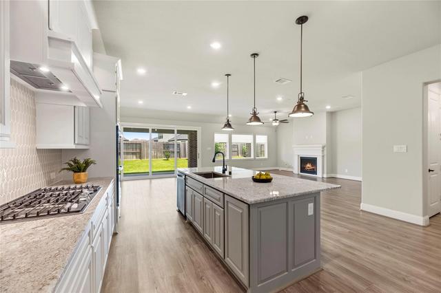 9615 Hunters Run Dr, Missouri City, TX 77459