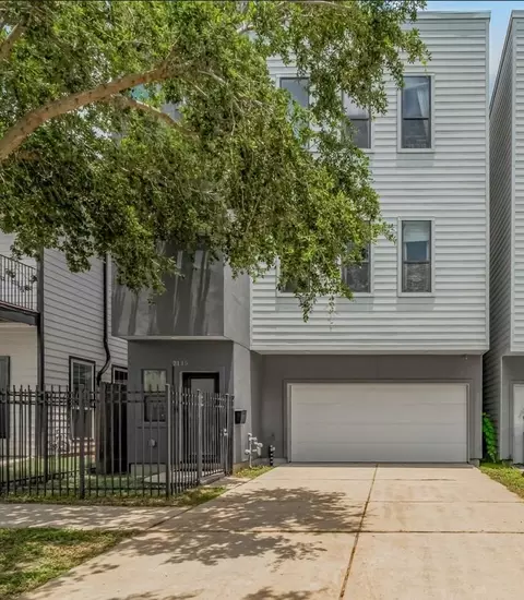 2115 Hadley St, Houston, TX 77003