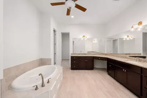 Bath - 1902 1904 Boulder Ridge Dr, Conroe, TX 77304 photo 2 of 5