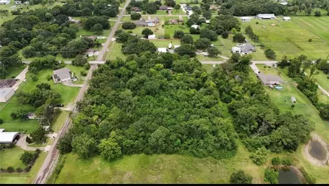 00 32nd St, Santa Fe, TX 77510