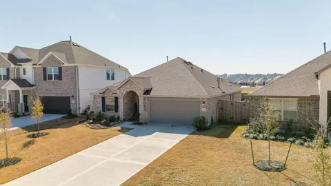 22616 Hackberry Leaf Dr, New Caney, TX 77357