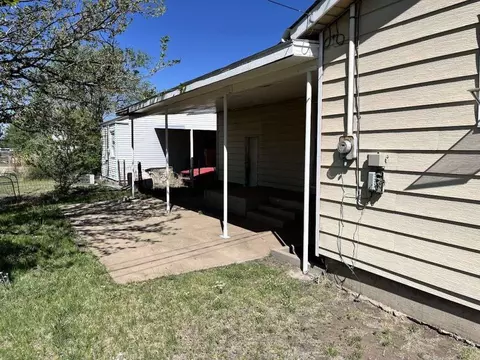 Exterior - 917 Nelson St, Borger, TX 79007 photo 3 of 6
