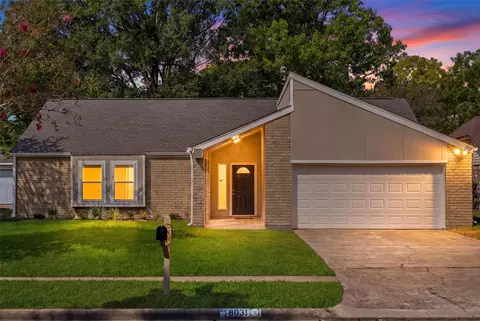 8031 Zimmermann Dr, Houston, TX 77088