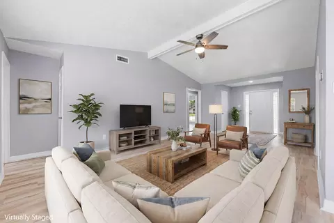 614 Red Oak Ave, Crosby, TX 77532