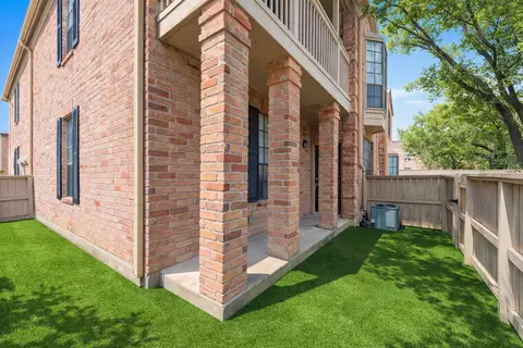 2255 Braeswood Park Dr #219, Houston, TX 77030