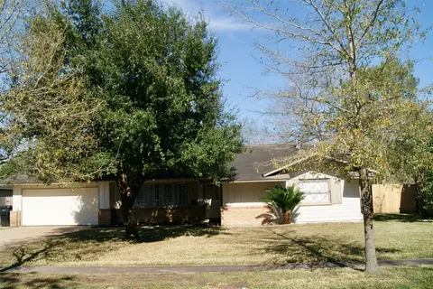 5514 Arboles Dr, Houston, TX 77035