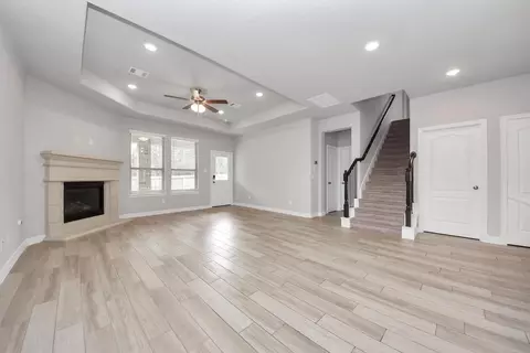 Living - 196 Chestnut Meadow Dr, Conroe, TX 77384 photo 5 of 7